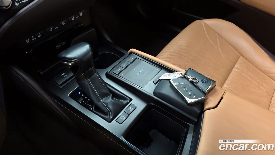 Lexus ES 2021 из KR, фото 9
