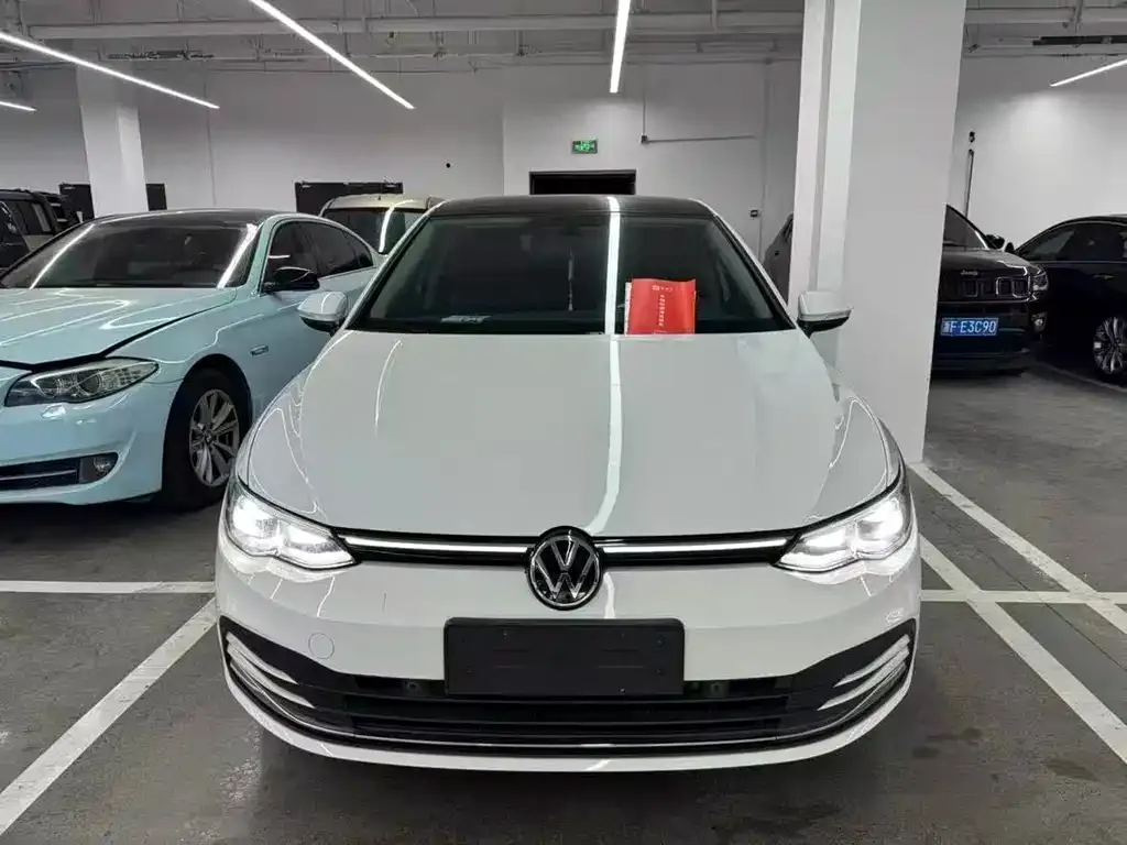 Volkswagen Golf 2022 из CN, фото 2