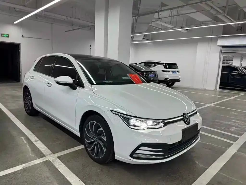 Volkswagen Golf 2022 из CN, фото 3