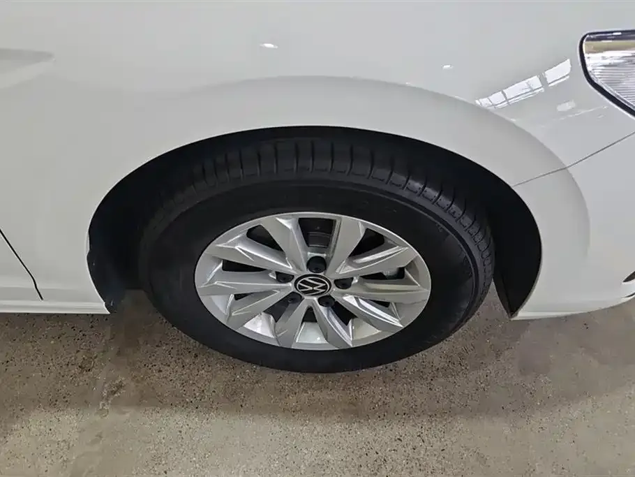 Volkswagen Bora 2023 из CN, фото 6