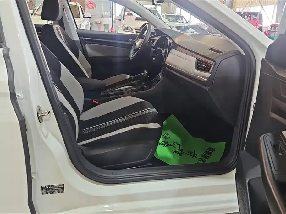 Volkswagen Bora 2023 из CN, фото 8