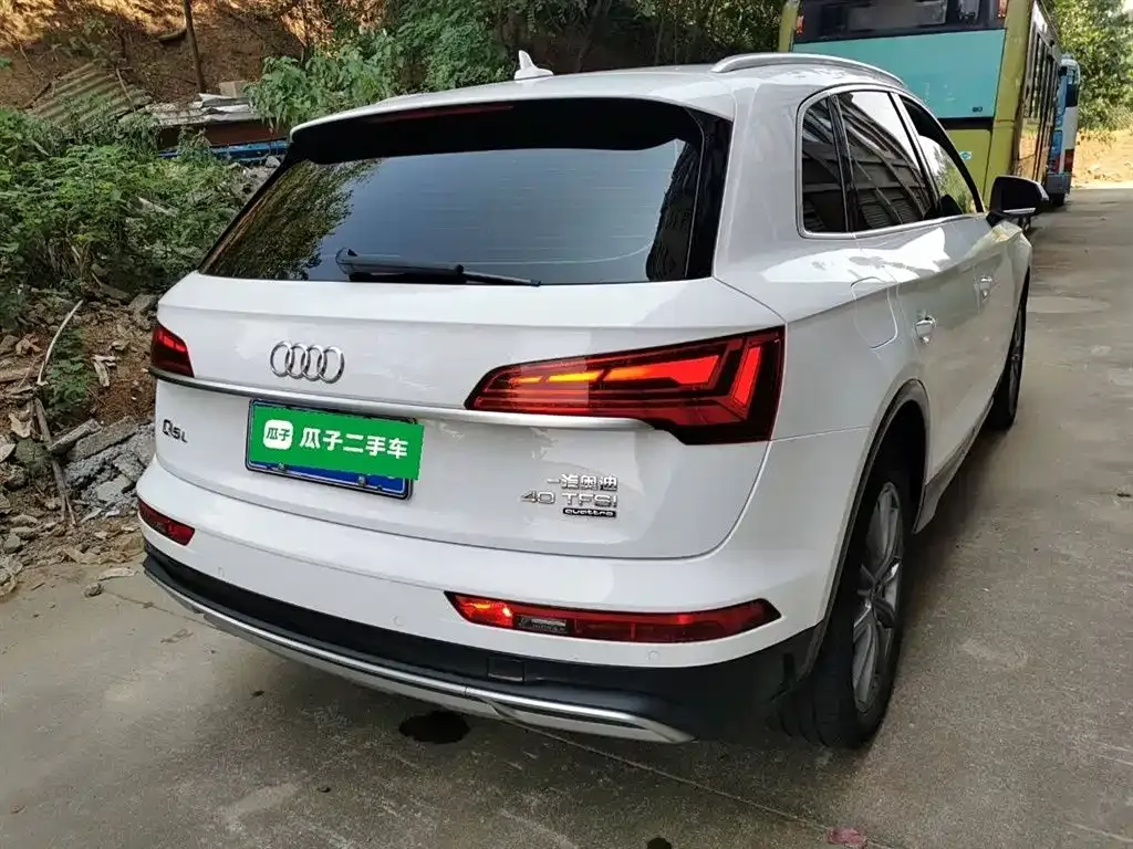 Audi Q5L 2023 из CN, фото 7