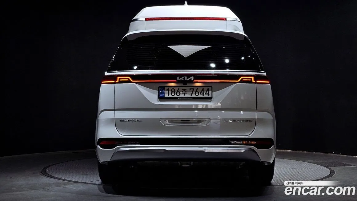 Kia Carnival — фото 4