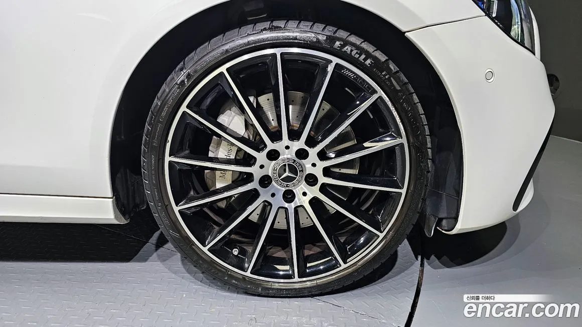 Mercedes-Benz E-Class 2023 из KR, фото 5