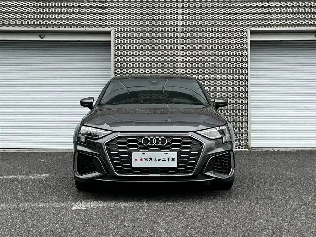 Audi A3 2024 из CN, фото 2