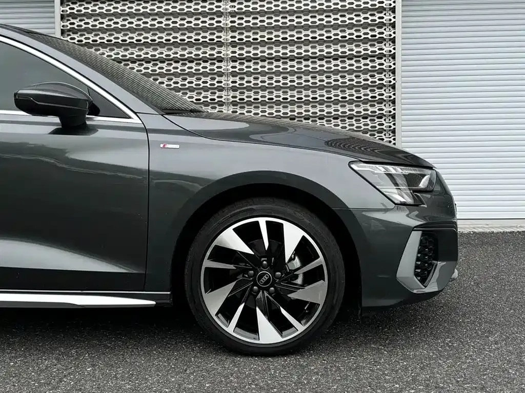 Audi A3 2024 из CN, фото 5