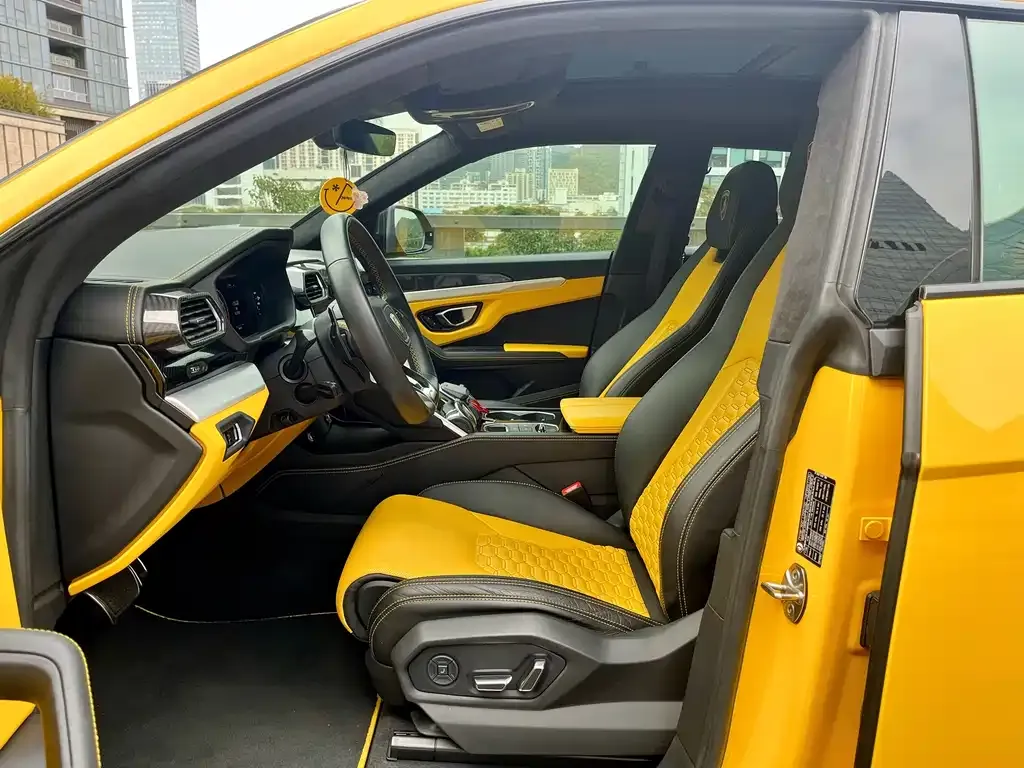 Lamborghini Urus 2021 из CN, фото 7
