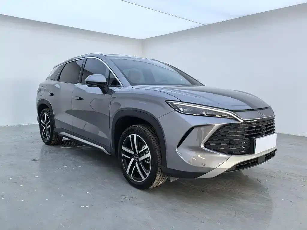 BYD L DM-i — фото 3