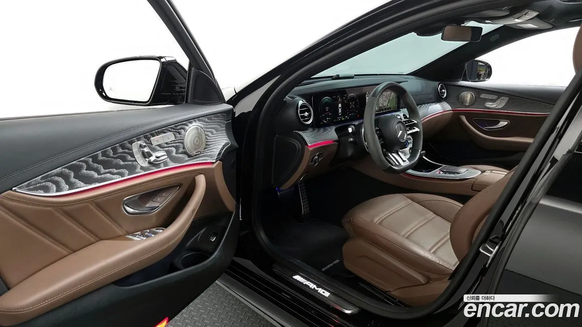 Mercedes-Benz E-Class — фото 10