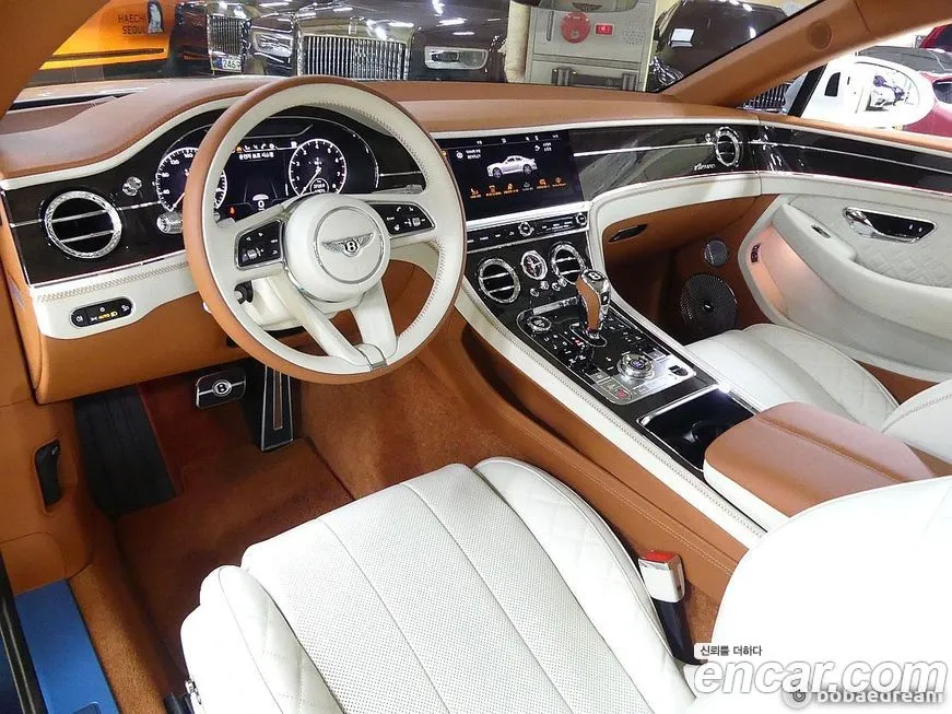 Bentley Continental 2023 из KR, фото 4