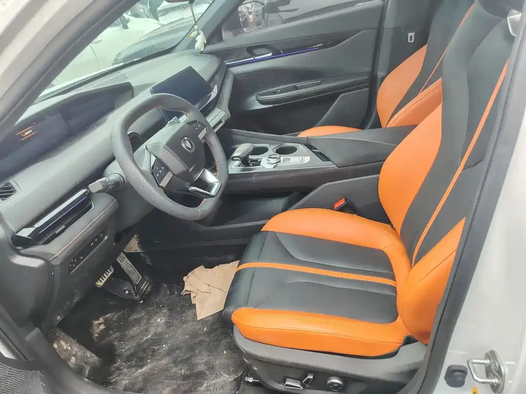 Changan UNI-V 2024 из CN, фото 4