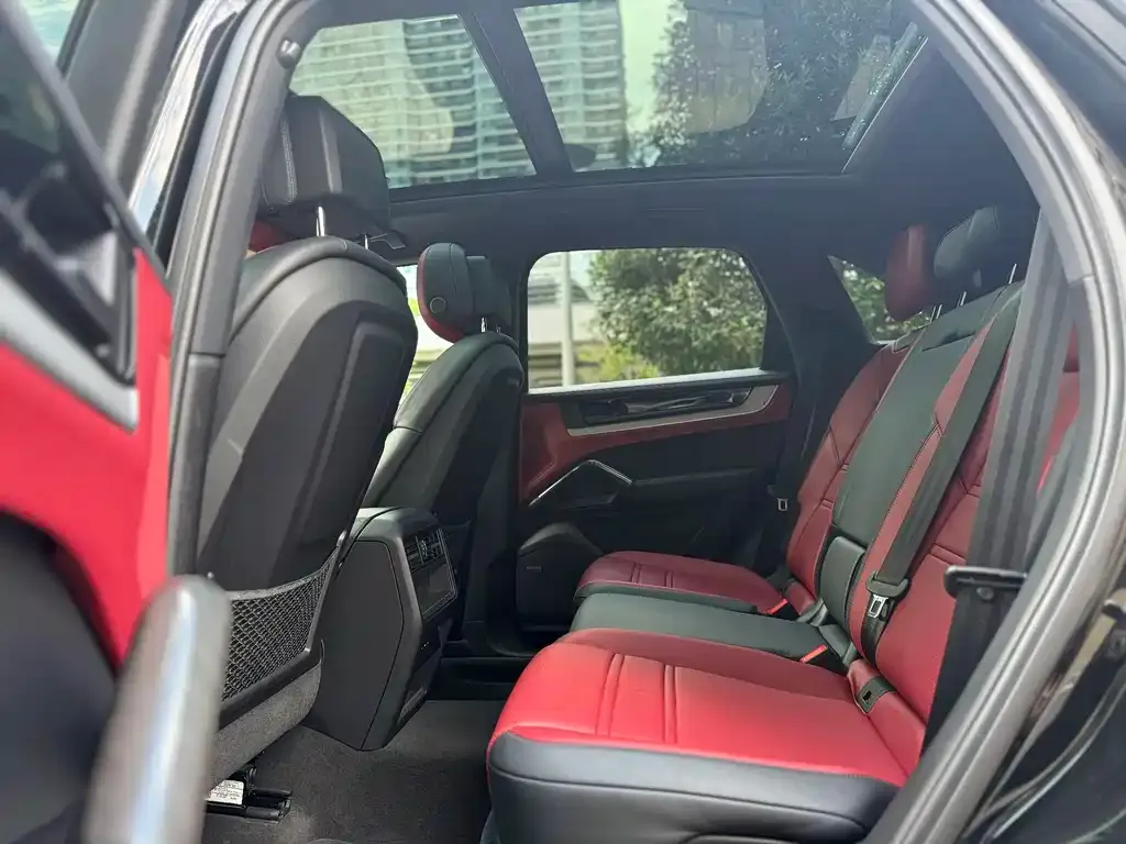 Porsche Cayenne 2024 из CN, фото 7