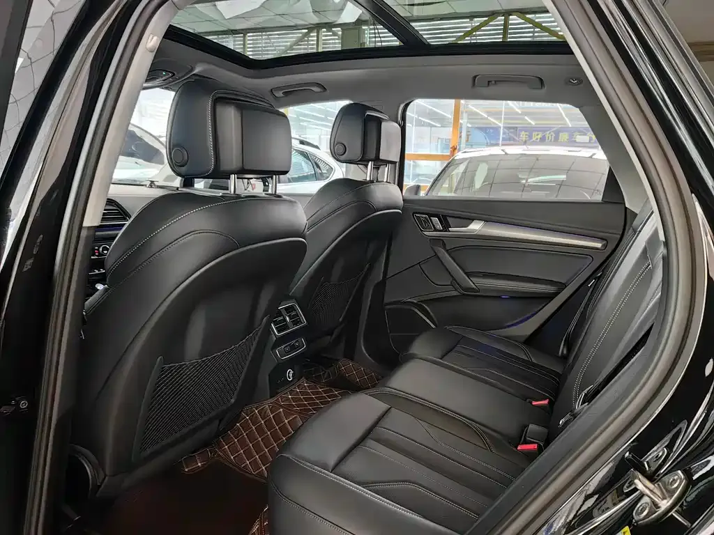 Audi Q5L 2024 из CN, фото 10