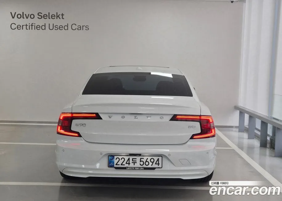 Volvo S90 2025 из KR, фото 3