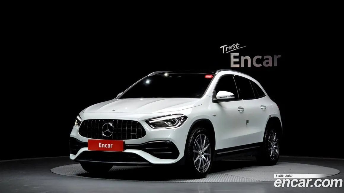 Mercedes-Benz GLA-Class — фото 1