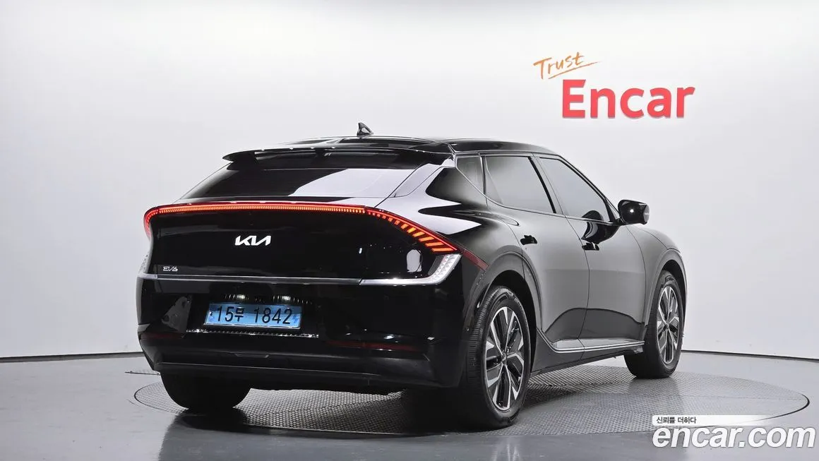 Kia EV6 — фото 2