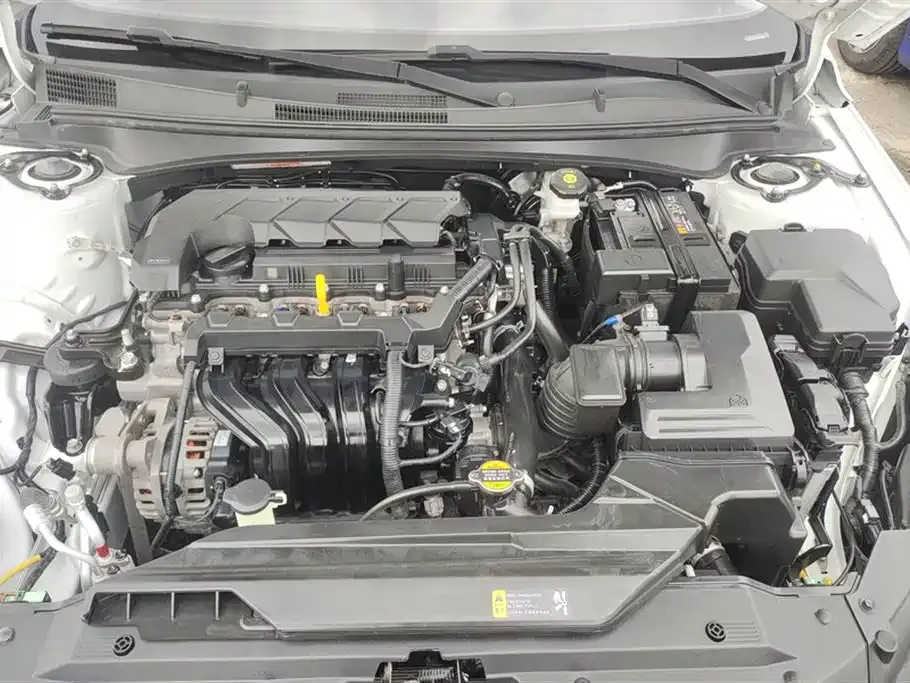 Hyundai Elantra 2023 из CN, фото 10