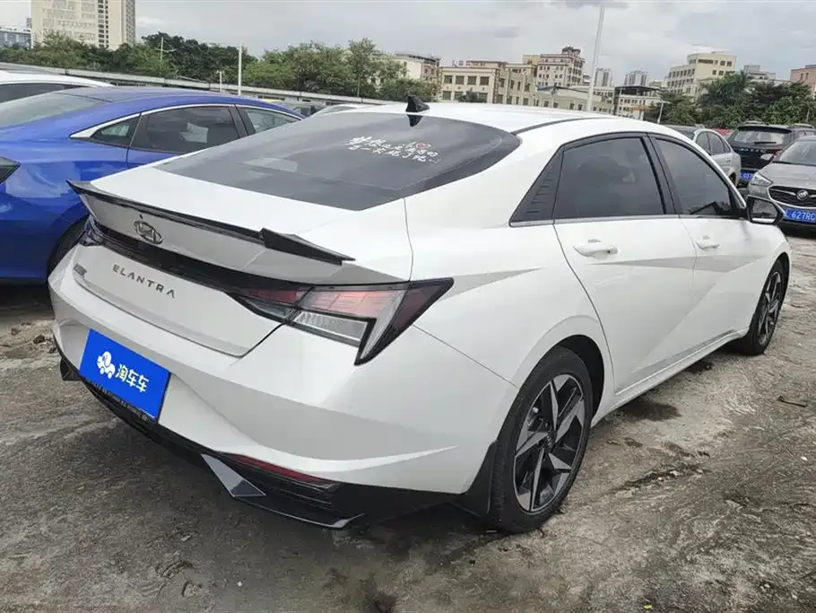Hyundai Elantra 2023 из CN, фото 3