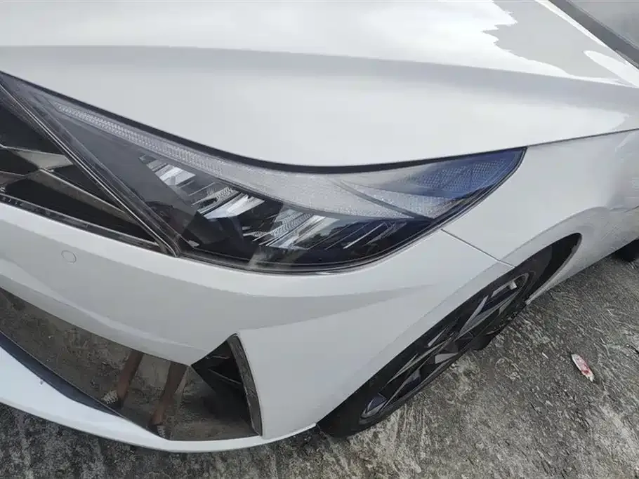 Hyundai Elantra 2023 из CN, фото 5