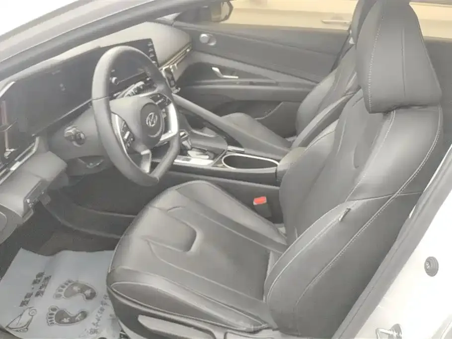 Hyundai Elantra 2023 из CN, фото 9