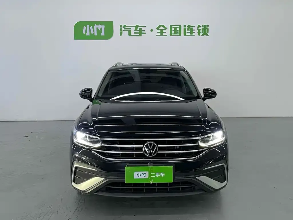 Volkswagen Tiguan L — фото 2