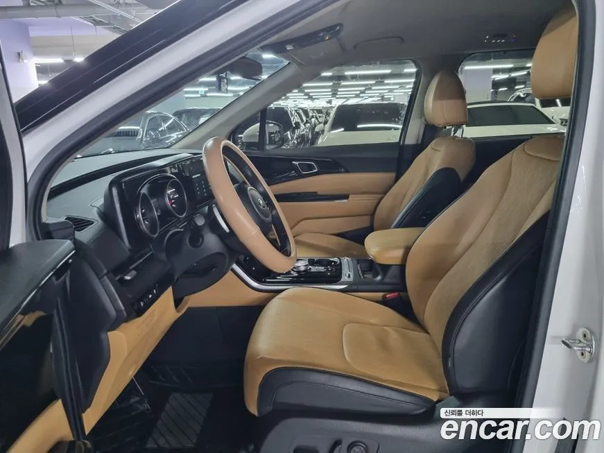 Kia Carnival — фото 10