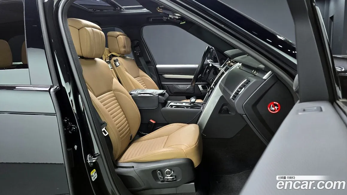 Land Rover Discovery 2024 из KR, фото 10
