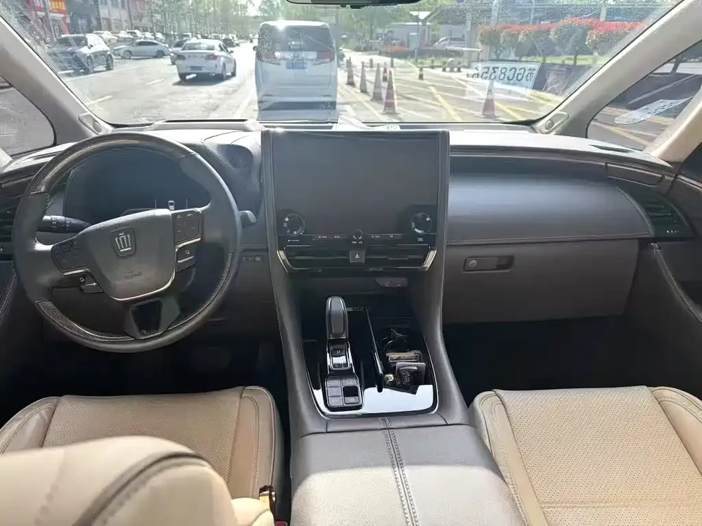 Toyota Vellfire — фото 6