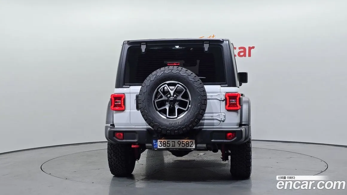 Jeep Wrangler 2024 из KR, фото 4