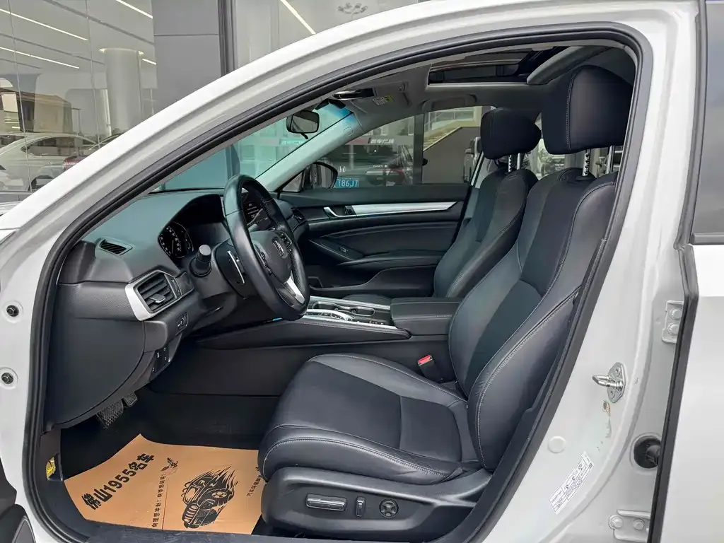 Honda Accord 2022 из CN, фото 4