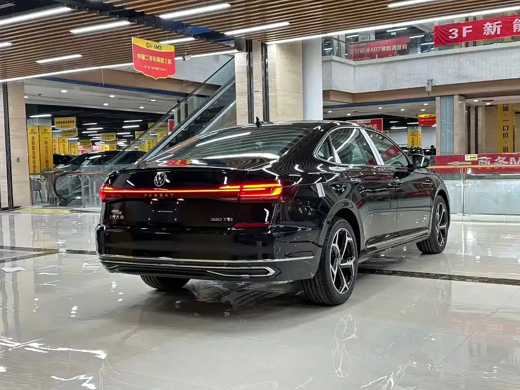 Volkswagen Passat 2025 из CN, фото 3