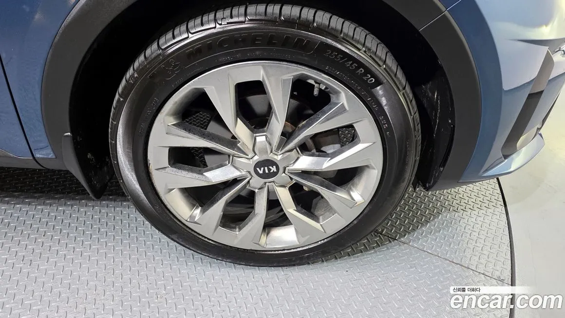Kia Sorento — фото 5
