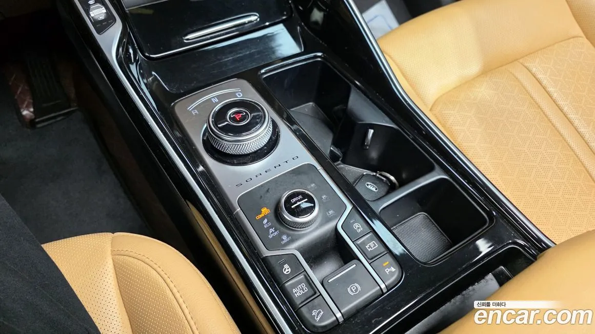 Kia Sorento — фото 9