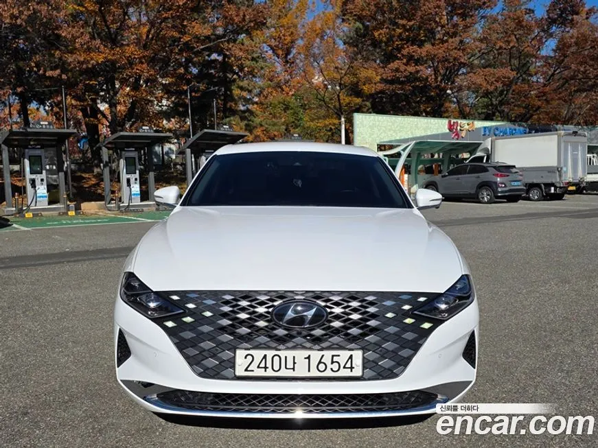 Hyundai Grandeur — фото 1