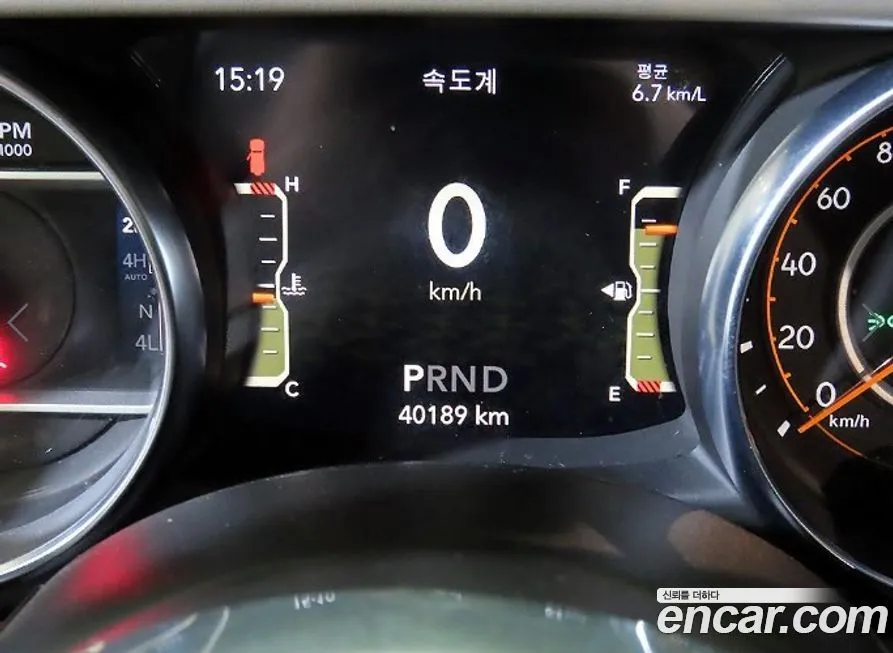 Jeep Wrangler 2021 из KR, фото 9