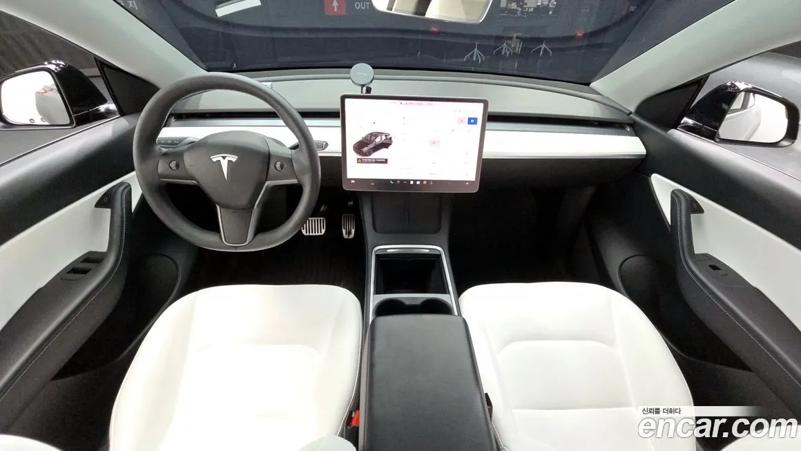 Tesla Model Y — фото 7
