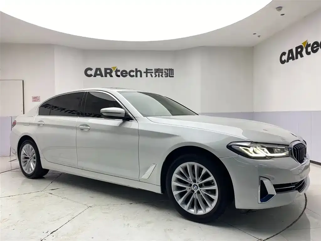BMW 5 Series — фото 2