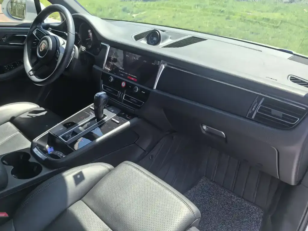 Porsche Macan 2023 из CN, фото 5