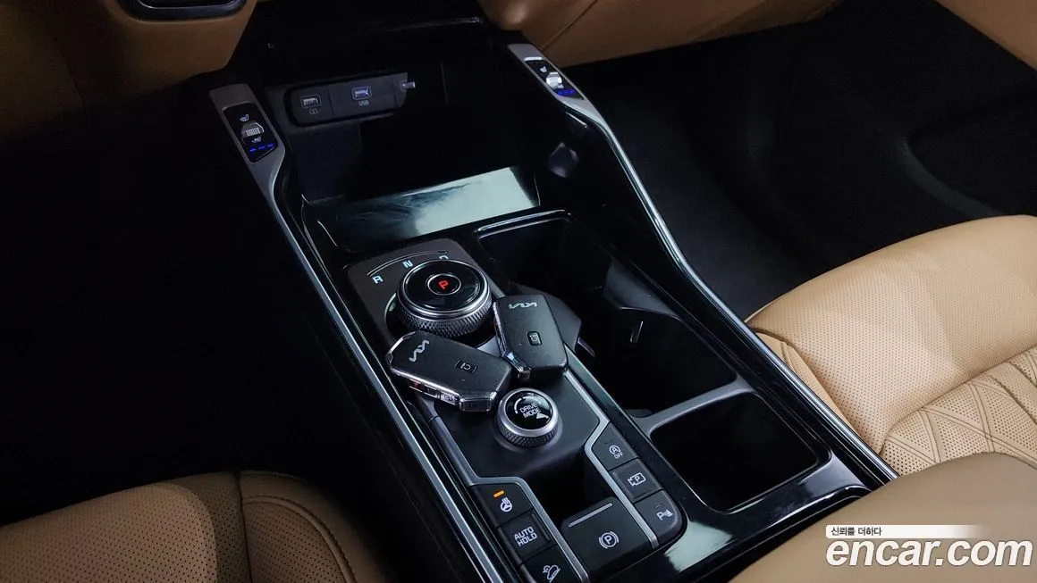 Kia Sorento — фото 9