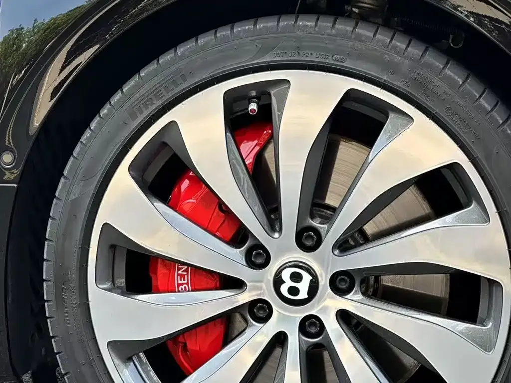 Bentley Flying Spur 2023 из CN, фото 9