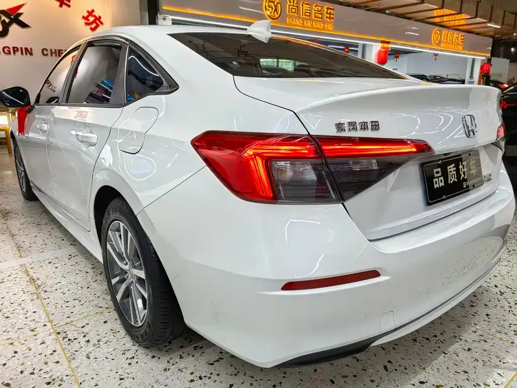 Honda Civic — фото 5