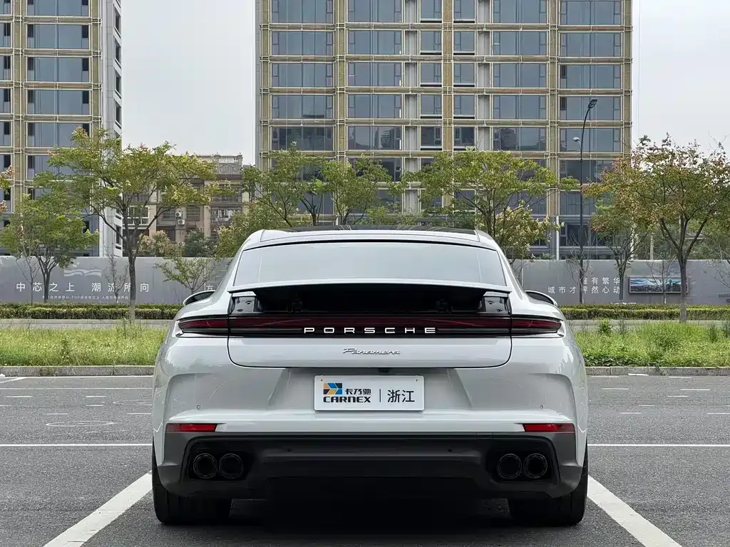 Porsche Panamera — фото 4