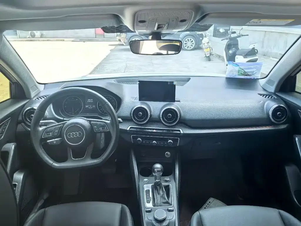 Audi Q2L 2023 из CN, фото 4
