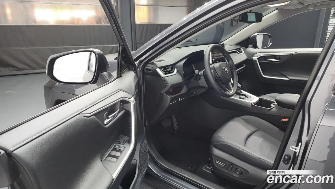 Toyota RAV4 2025 из KR, фото 10