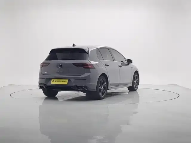 Volkswagen Golf 2022 из CN, фото 3