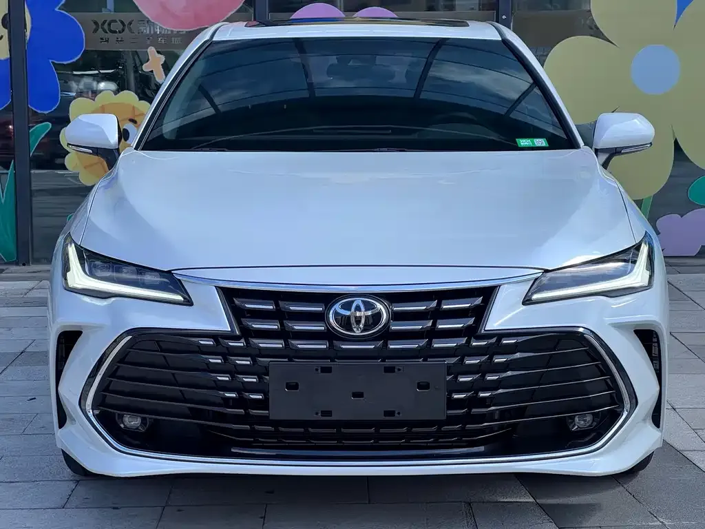 Toyota Avalon — фото 2