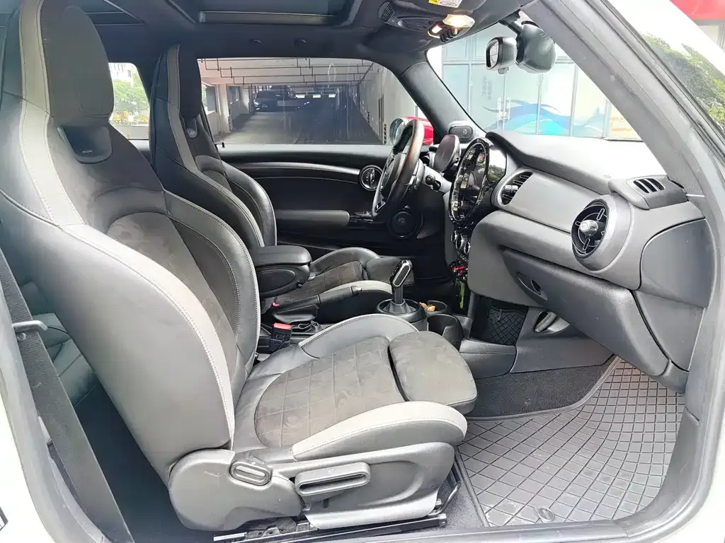 MINI JCW (John Cooper Works) 2022 из CN, фото 7