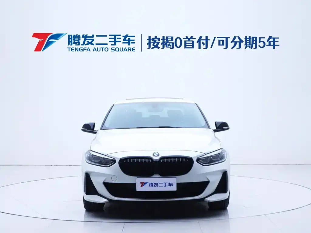 BMW 1 Series 2023 из CN, фото 2