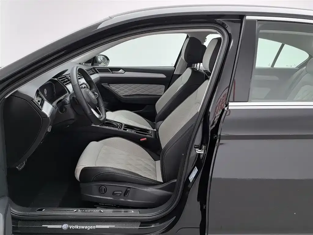 Volkswagen Magotan 2023 из CN, фото 10