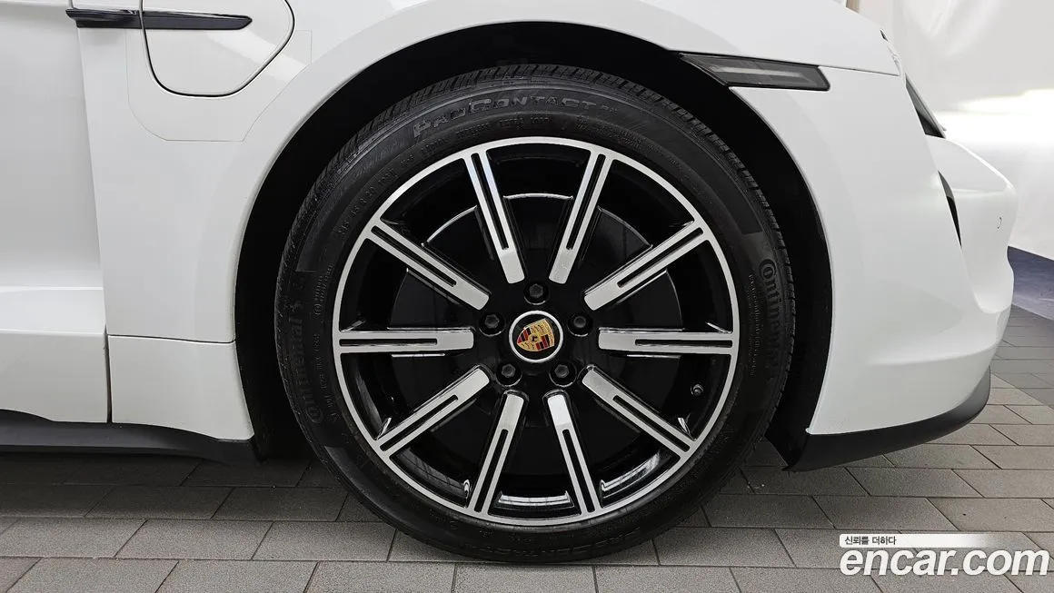 Porsche Taycan 2021 из KR, фото 5